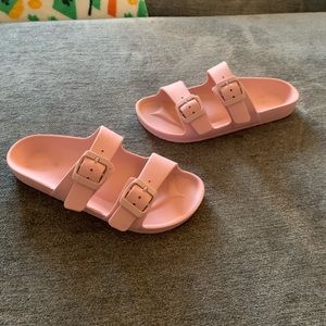 Kids Noa Slip on sandals